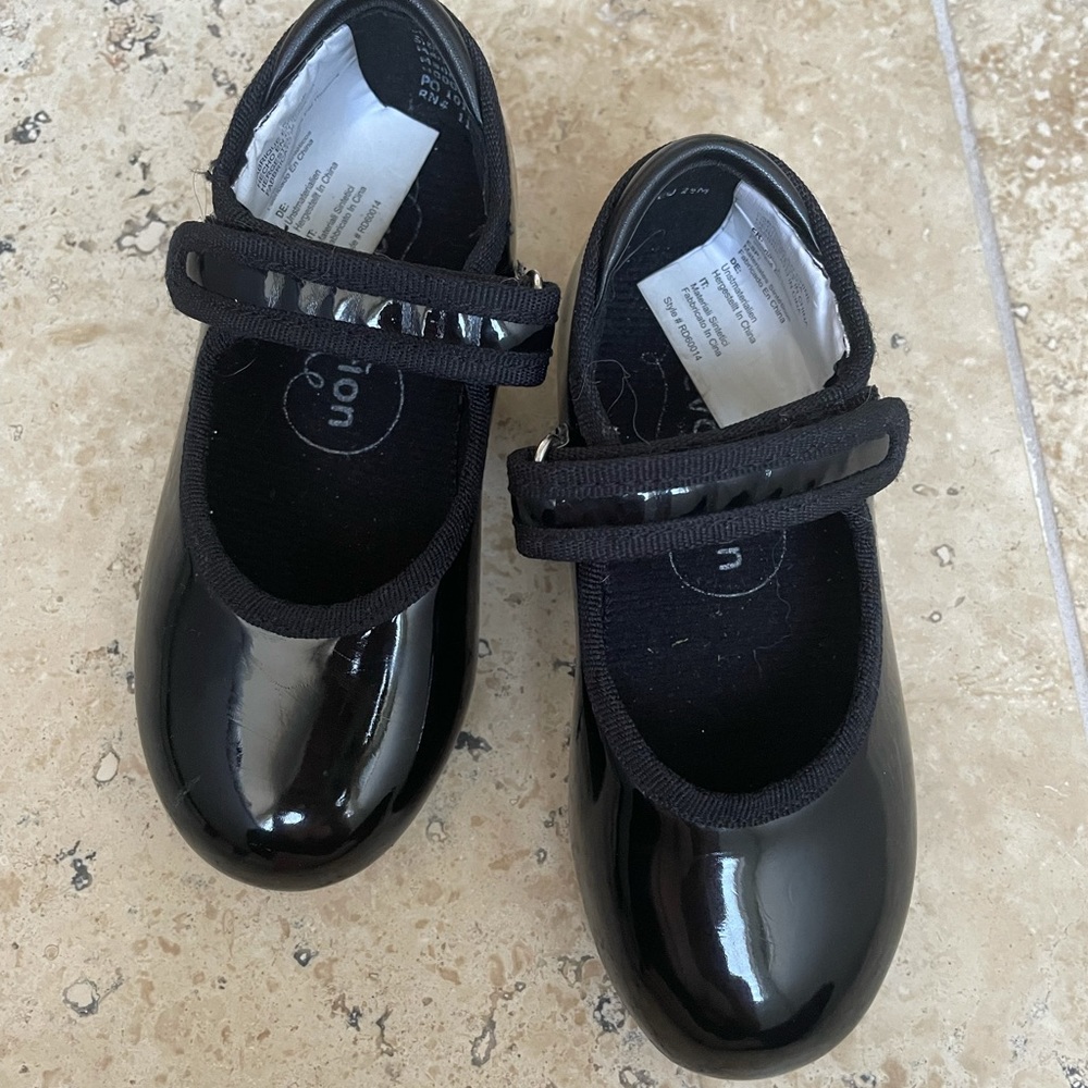 Revolution Toddler Tap Shoes Size 8.5 (10.5C)